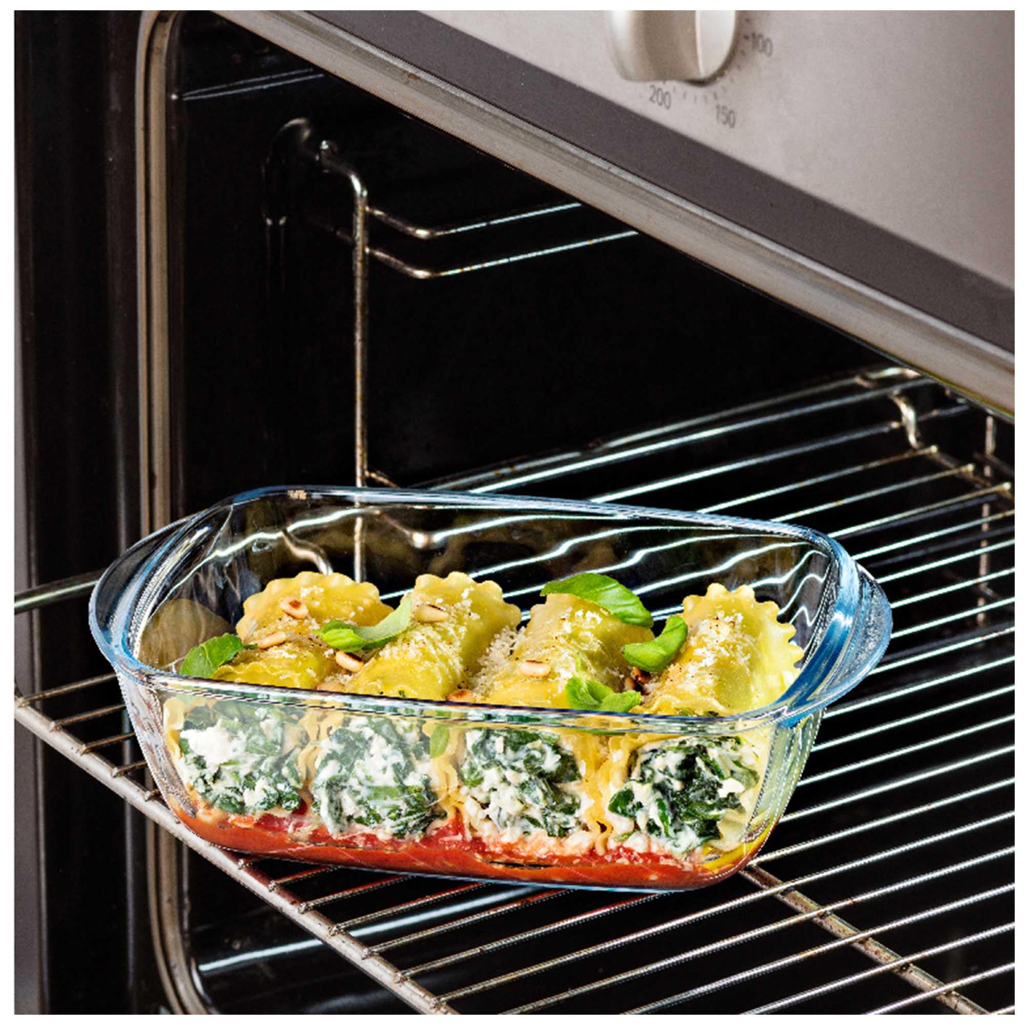 Pyrex Cook & Heat 2.6L rectangular glass dish - British product