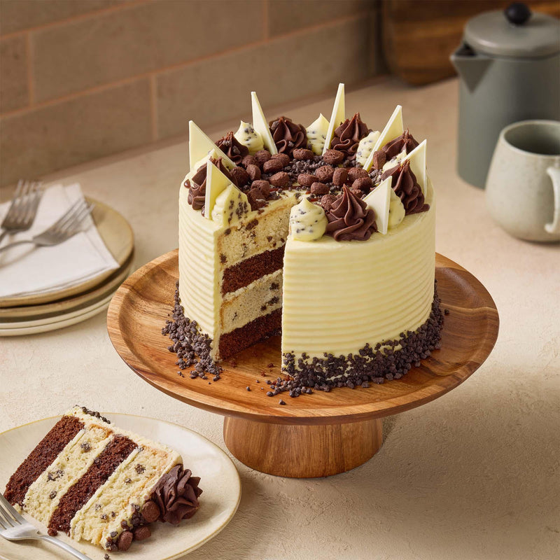Sainsbury's Taste the Difference Cookies & Cream Cake 1.8kg, UK version