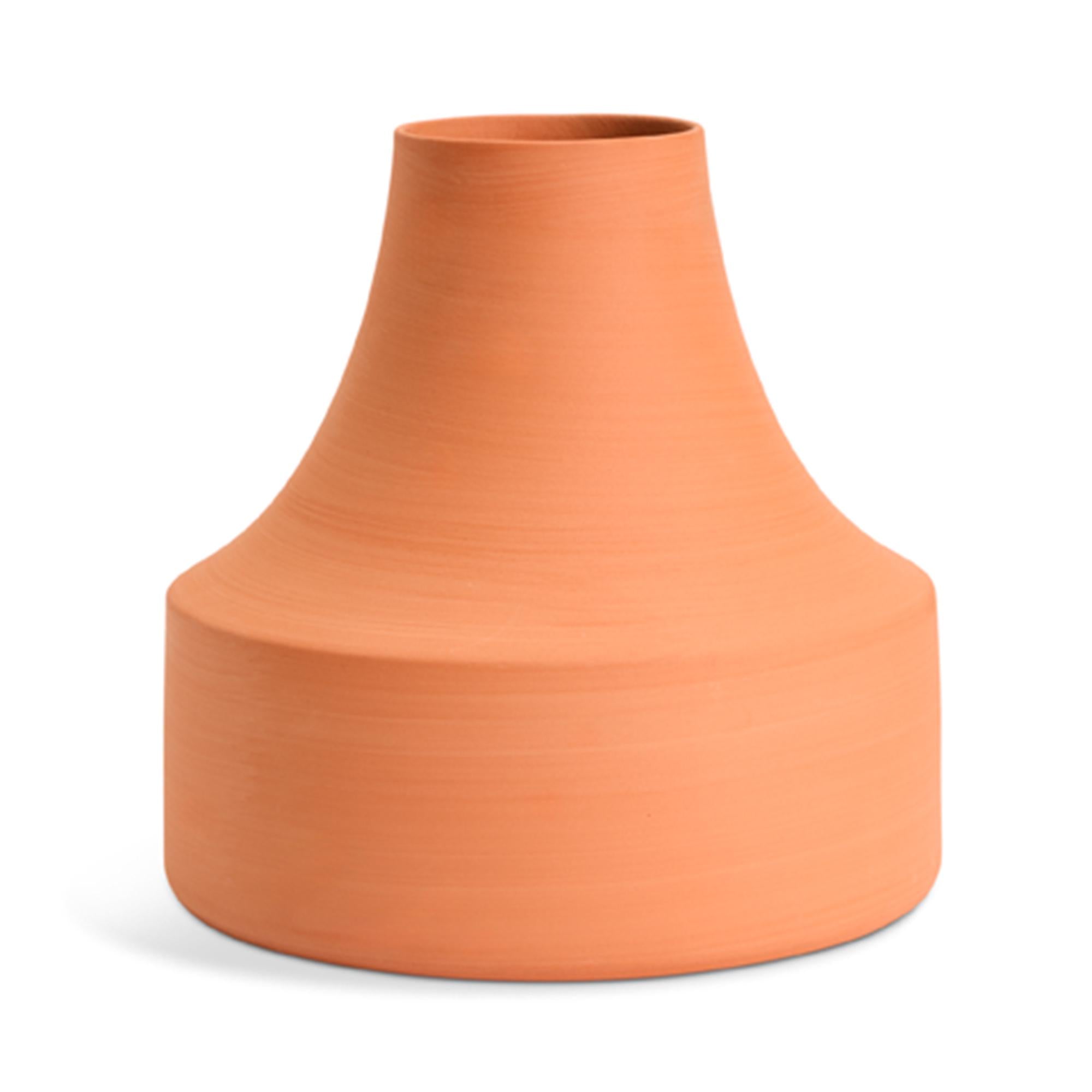 Habitat Guarda terracotta vase 21cm, UK version