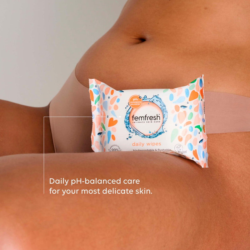 Femfresh intimate wipes pocket size 10, UK version