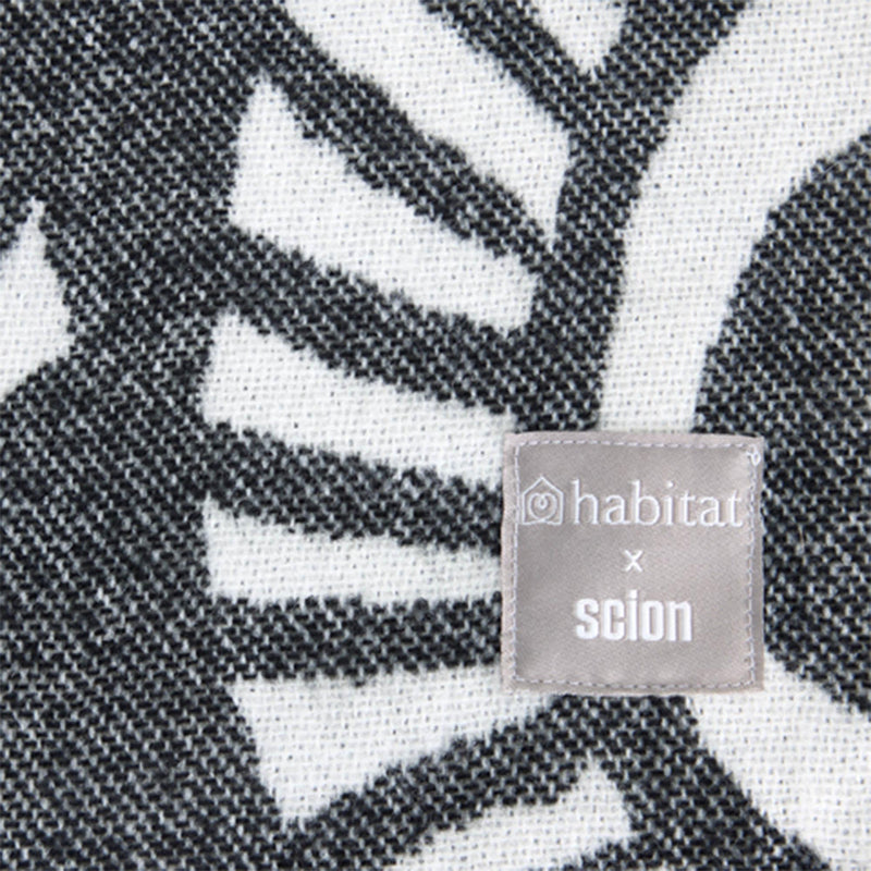Habitat Scandi Kukia Floral Throw 150x200cm, UK version