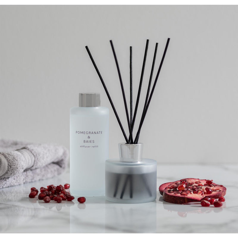 Habitat scented reed diffuser Pomegranate & Baies 90ml, imported from the UK