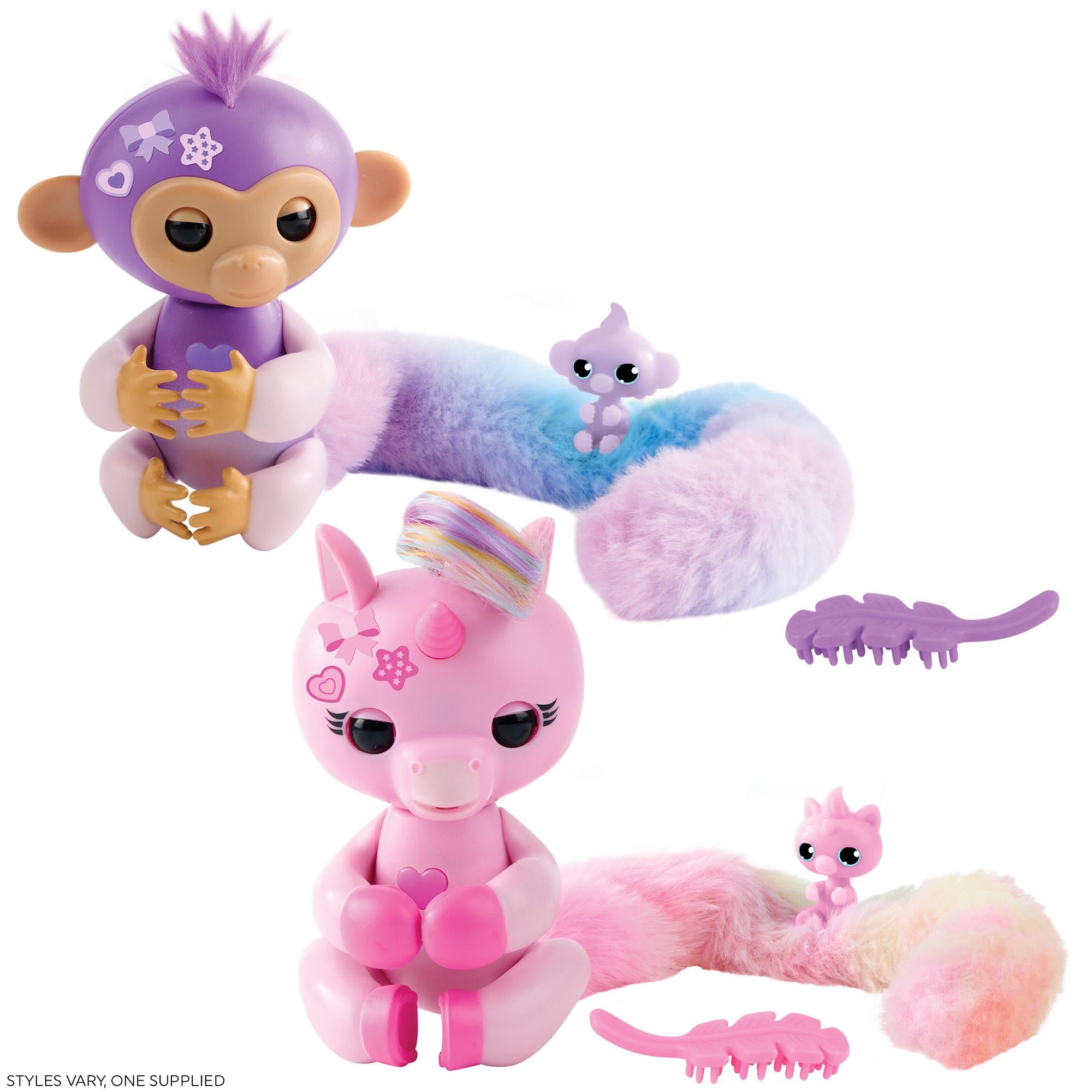 Fingerlings Snuggle Tail toy assortment - British product