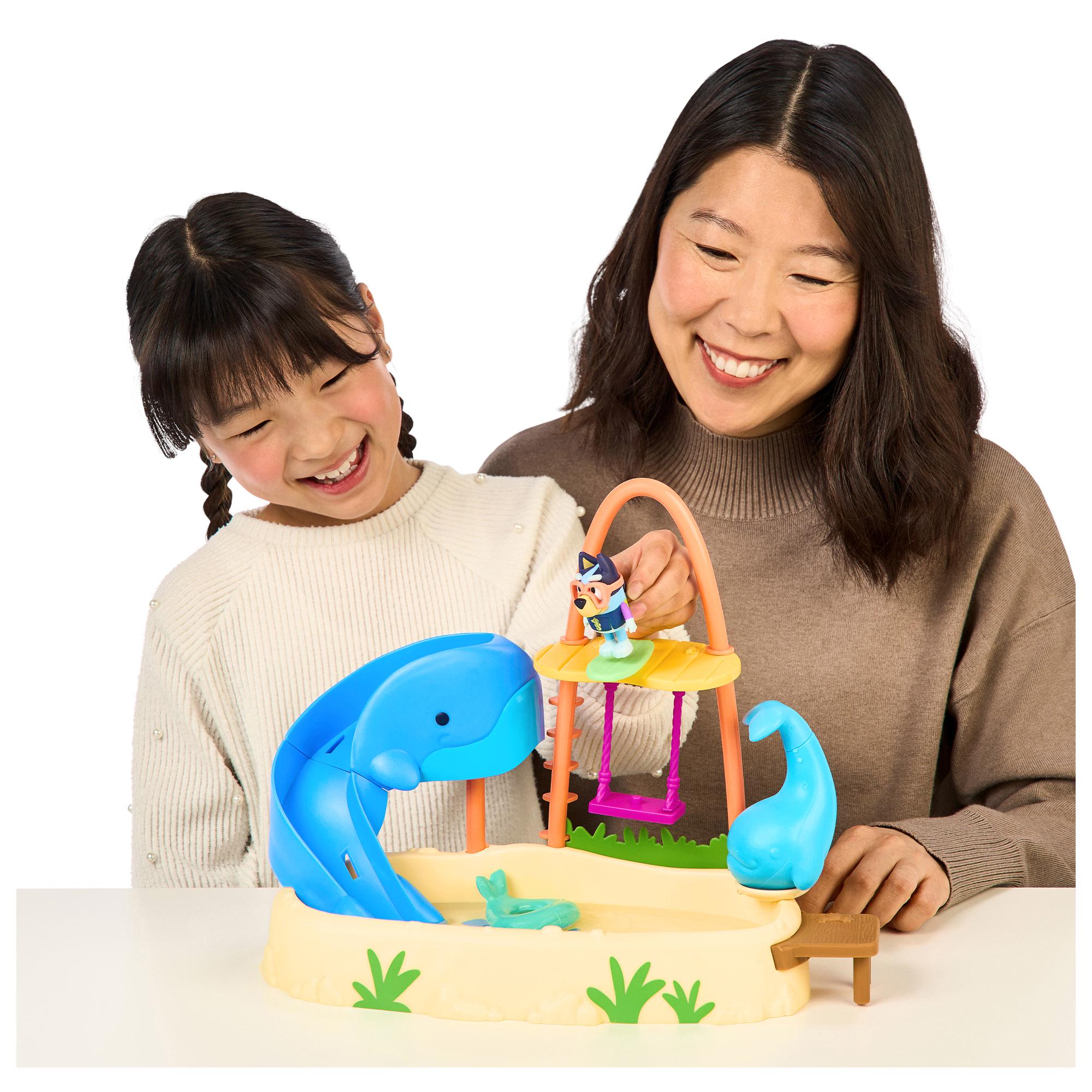 Bluey Whale Water Park playset and color-change figure toy (British brand)