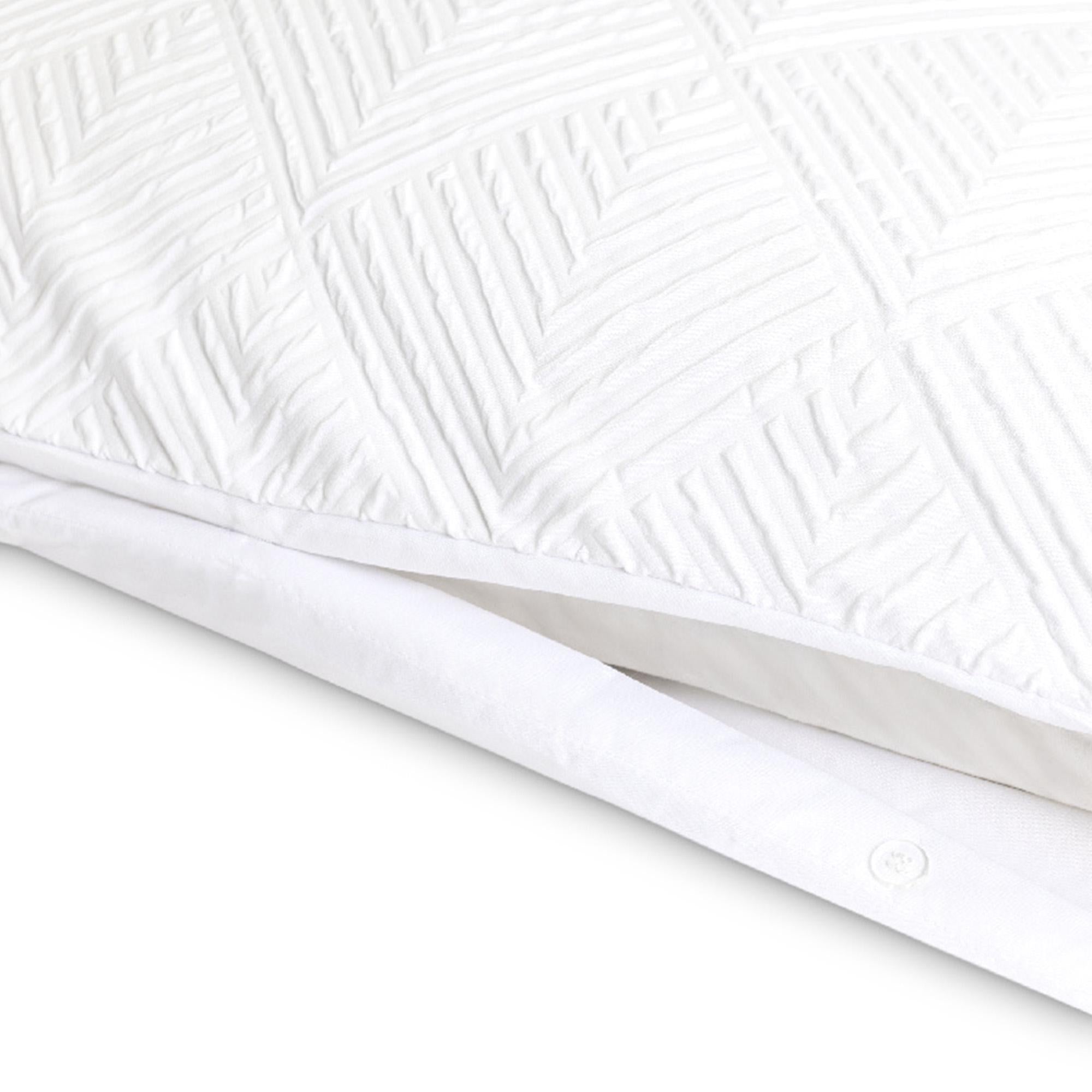 White Textured Embossed Single Bedding Set with Duvet Cover and Pillowcase