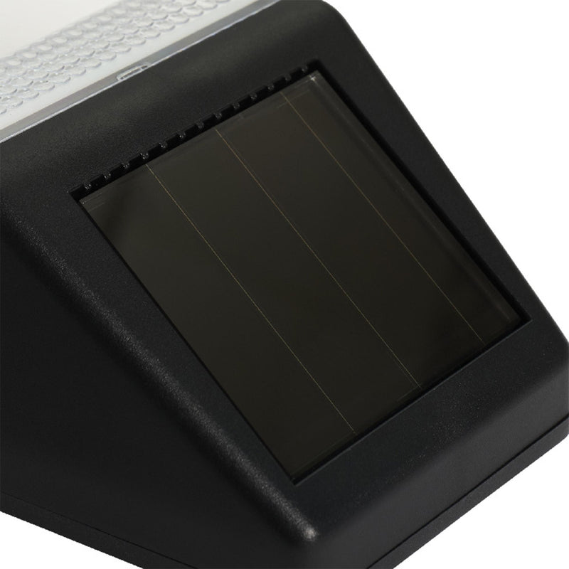 Garden by Sainsbury's 3 lumen solar fence light - British product
