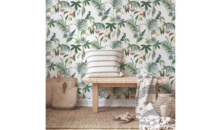 Superfresco Adilah White Wallpaper 52cm x 10m roll (British brand)