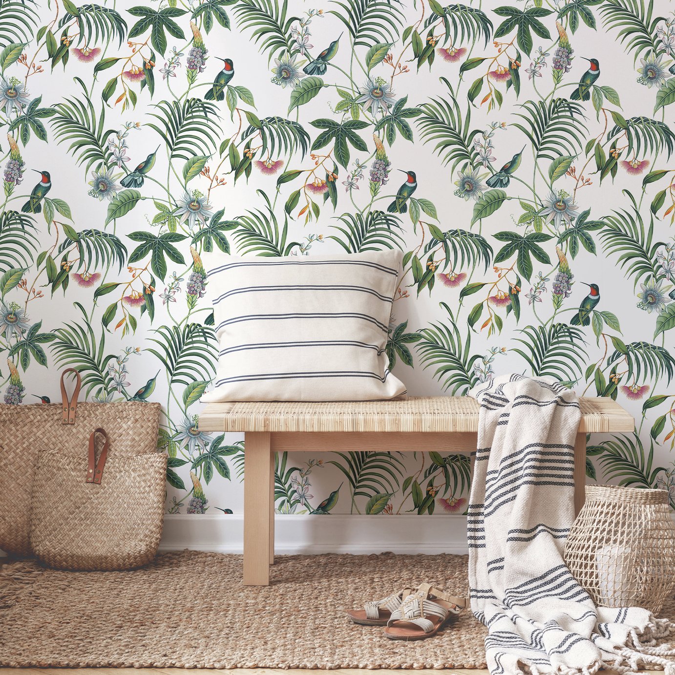 Superfresco Adilah White Wallpaper 52cm x 10m roll (British brand)