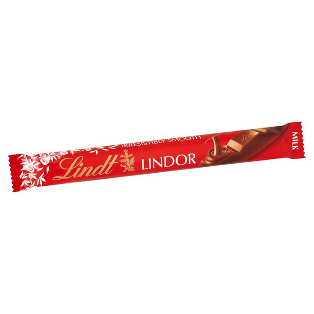 Lindt Lindor Milk Chocolate Bar   38g GOODS M&S   