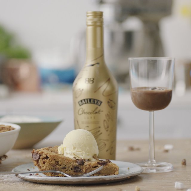 Baileys Chocolat Luxe Cream Liqueur   50cl GOODS M&S   