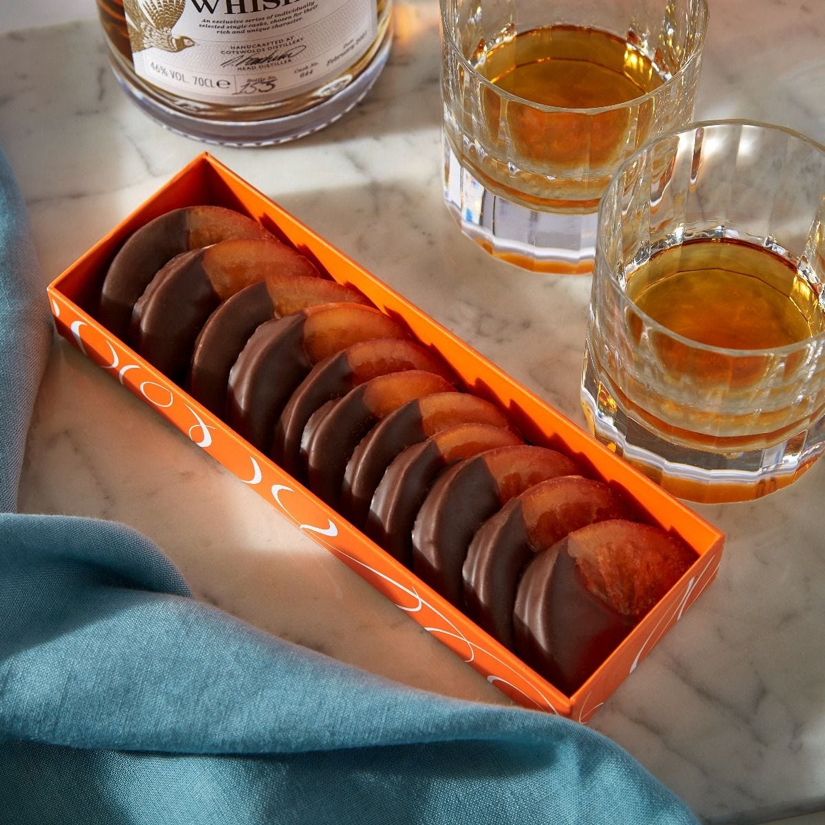 Chocolate-dipped orange slices with dark chocolate, 140g - British product