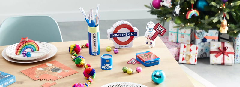 Gibsons Mind The Gap card game for 2-8 players (British brand)