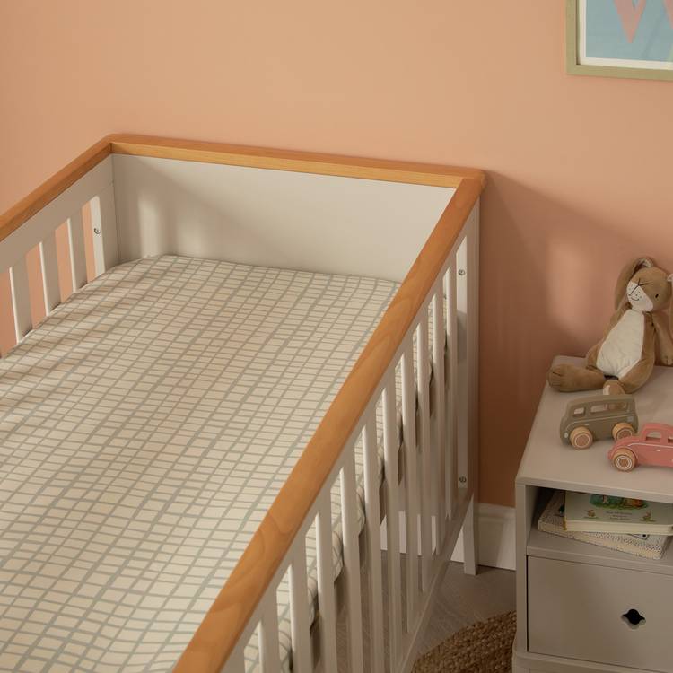 Habitat Little Farm fitted sheet for cot - British product