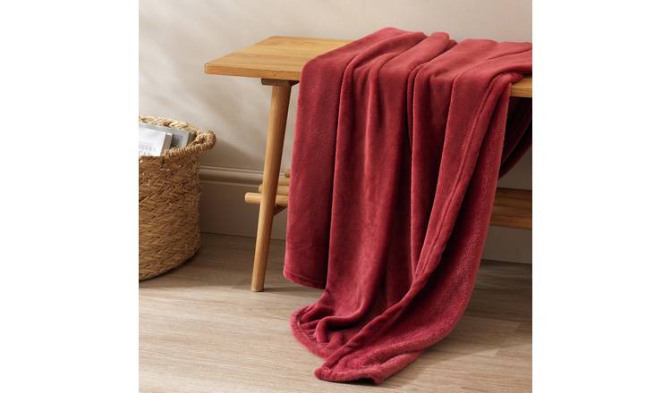 Argos Home fleece throw berry 125x150cm, imported from the UK
