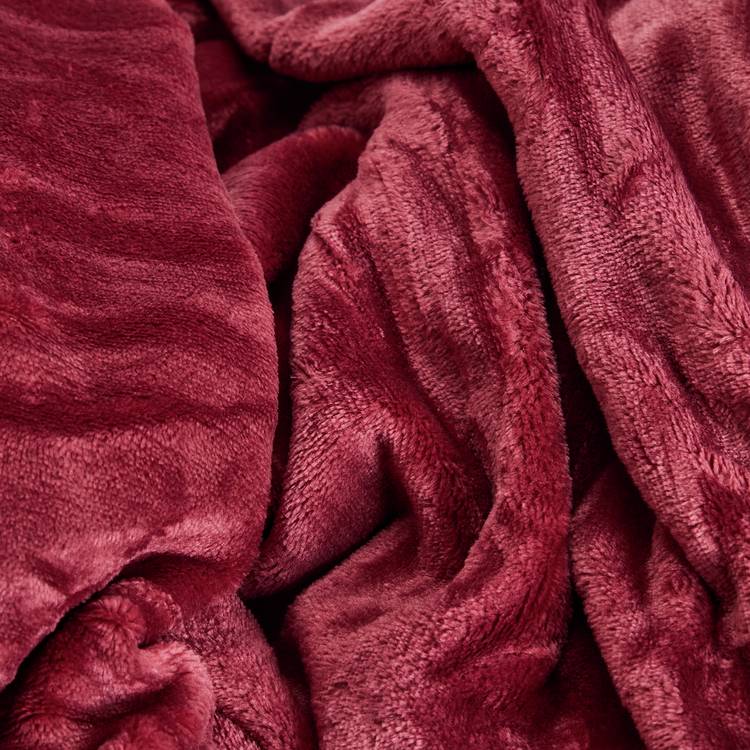 Argos Home fleece throw berry 125x150cm, imported from the UK