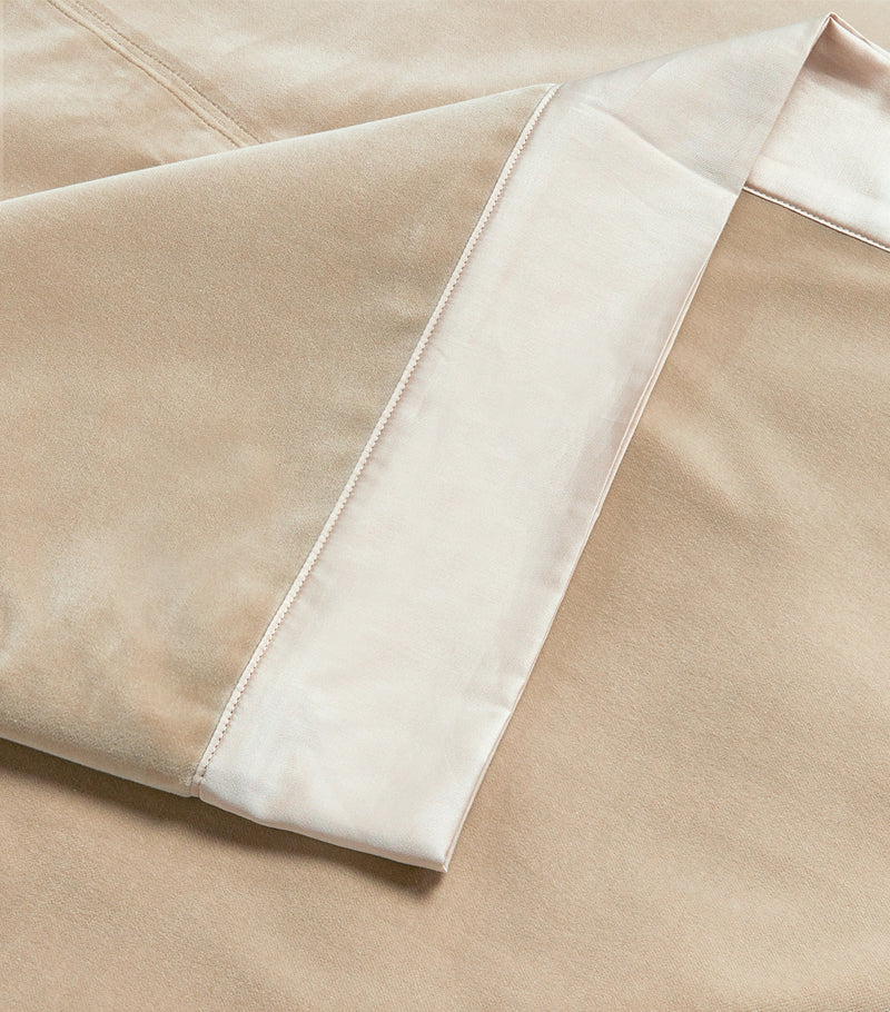 Amalia Cirrus Super King bedspread 250x260, UK version