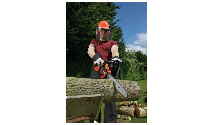 Black + Decker 36V cordless chainsaw with 30cm bar - British product
