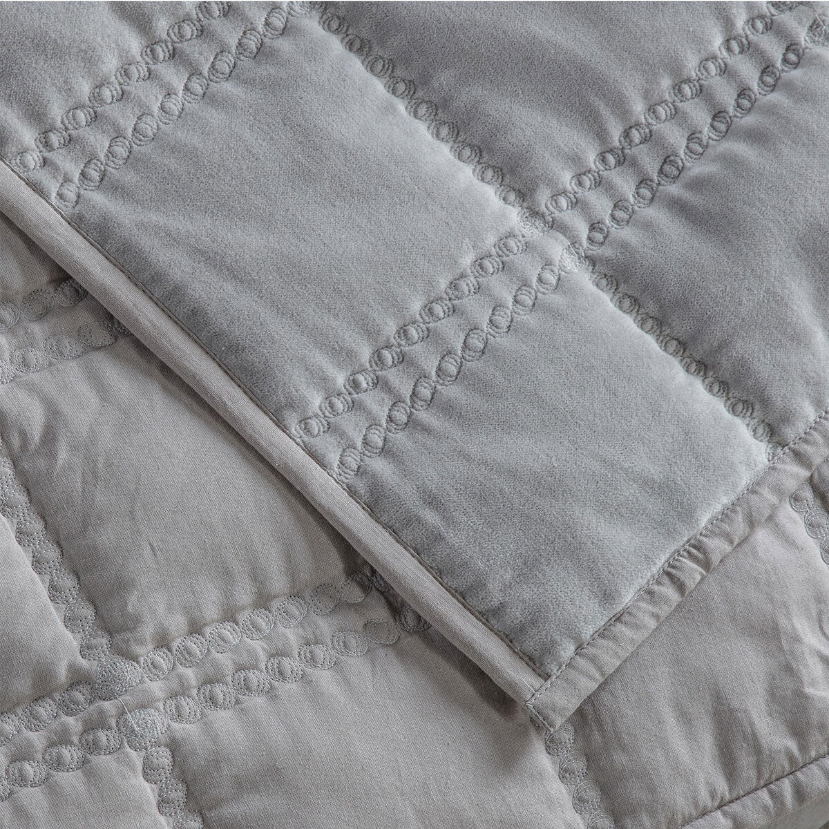 Gallery quilted cotton velvet bedspread grey (British brand)
