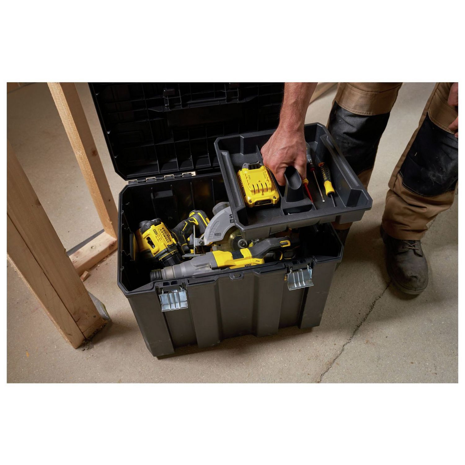 Stanley Fatmax Pro-Stack 20 inch Mobile Storage Box (British brand)