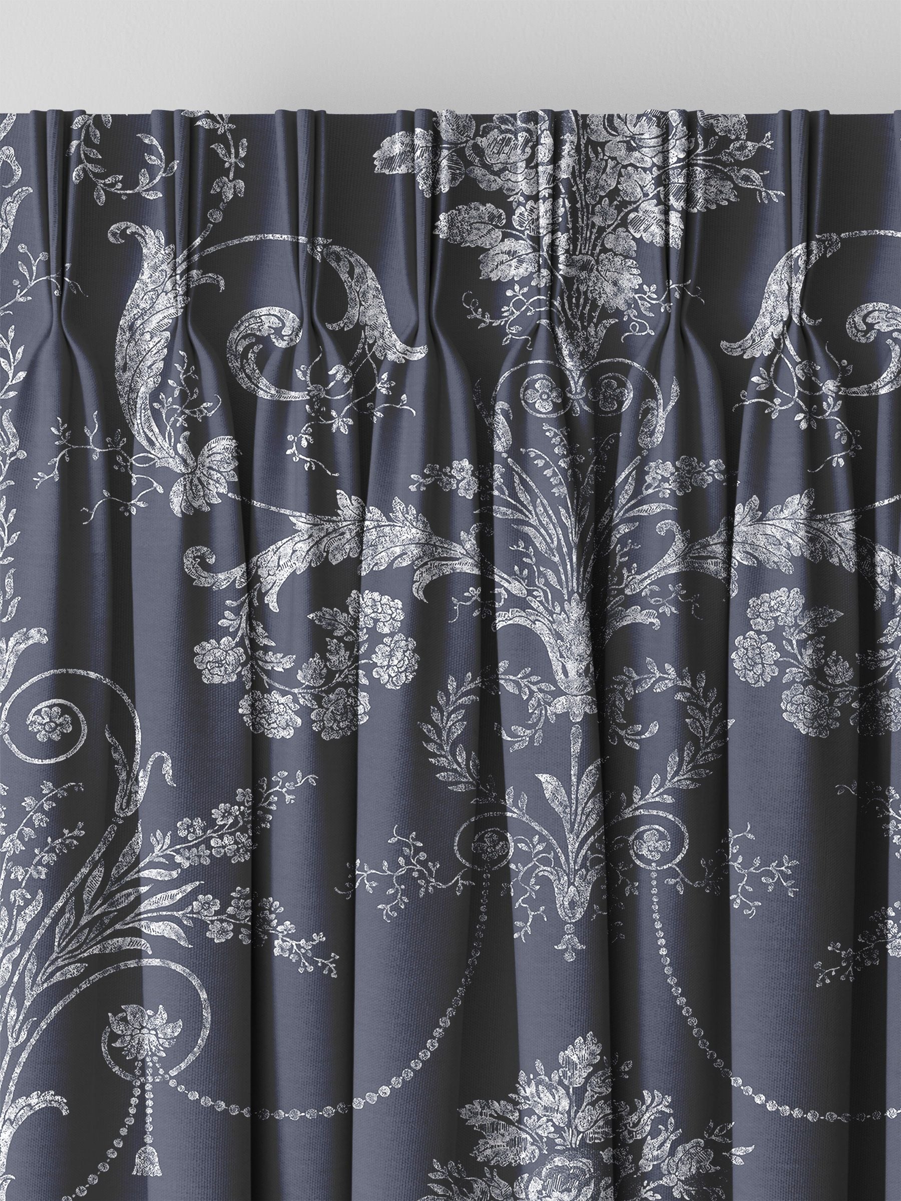 ستائر Laura Ashley Josette الزرقاء حسب القياس، الإصدار البريطاني
