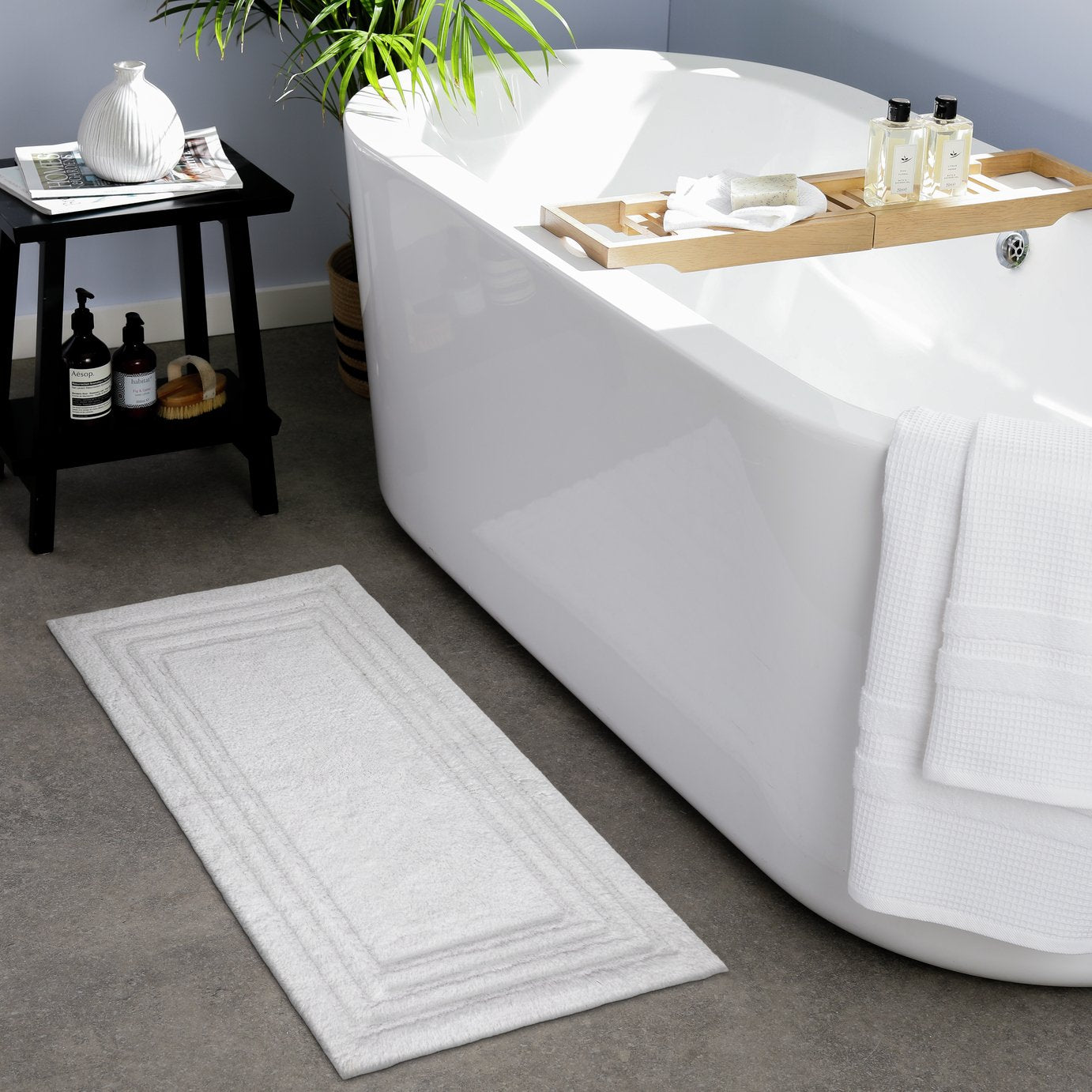 Habitat deep pile white cotton cut pile bath runner 40x100cm, UK version