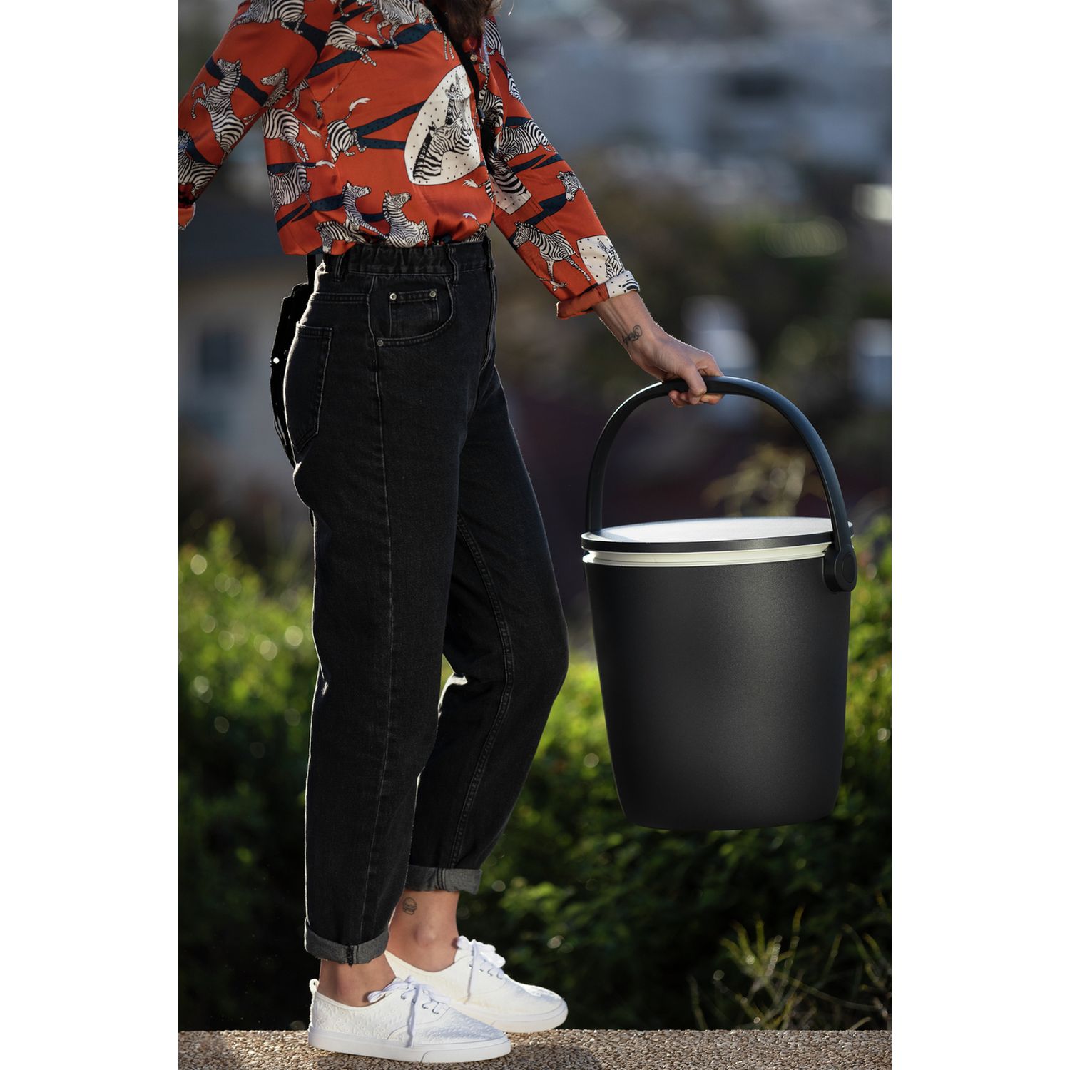 Keter Go Bar dark grey 16L cooler, imported from the UK