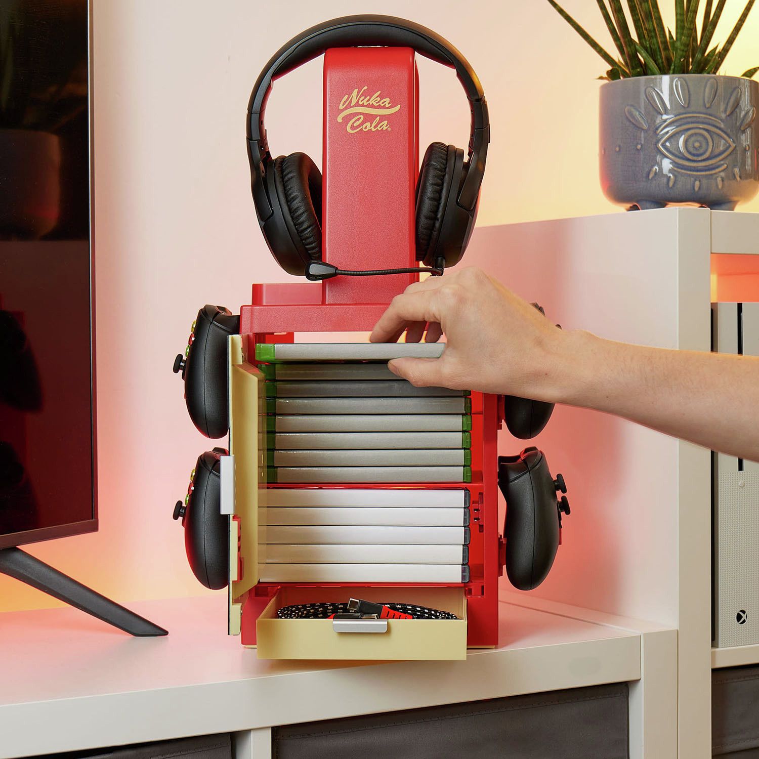 Numskull Fallout Light Gaming Locker, UK version