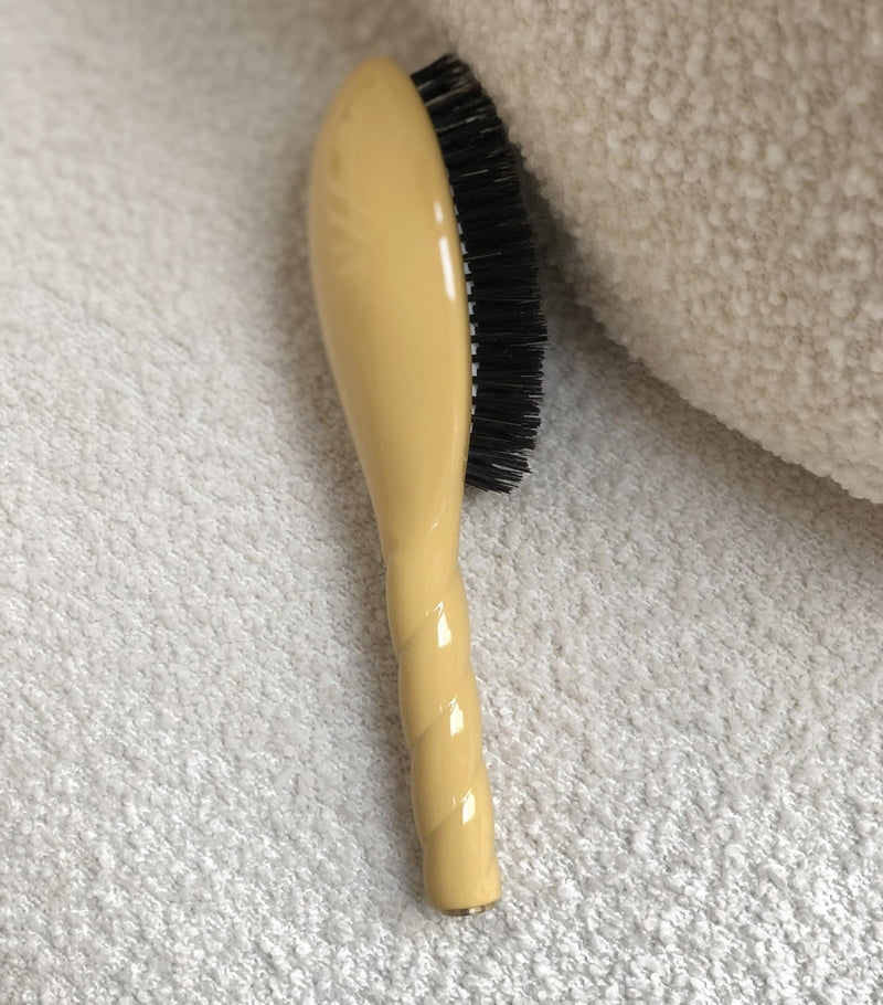 La Bonne Brosse N.01 hair brush, UK version