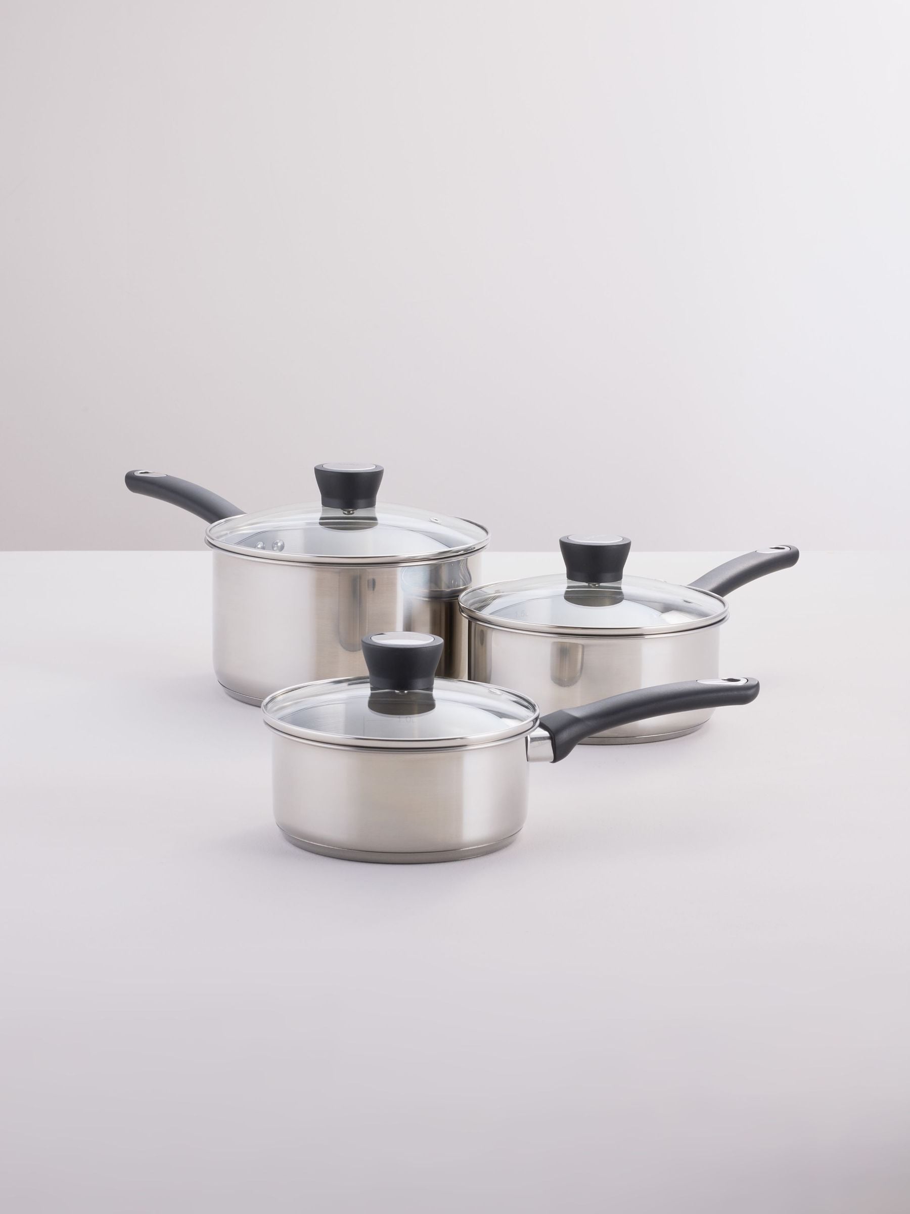 Judge stainless steel saucepan 20cm, 3L capacity (British brand)
