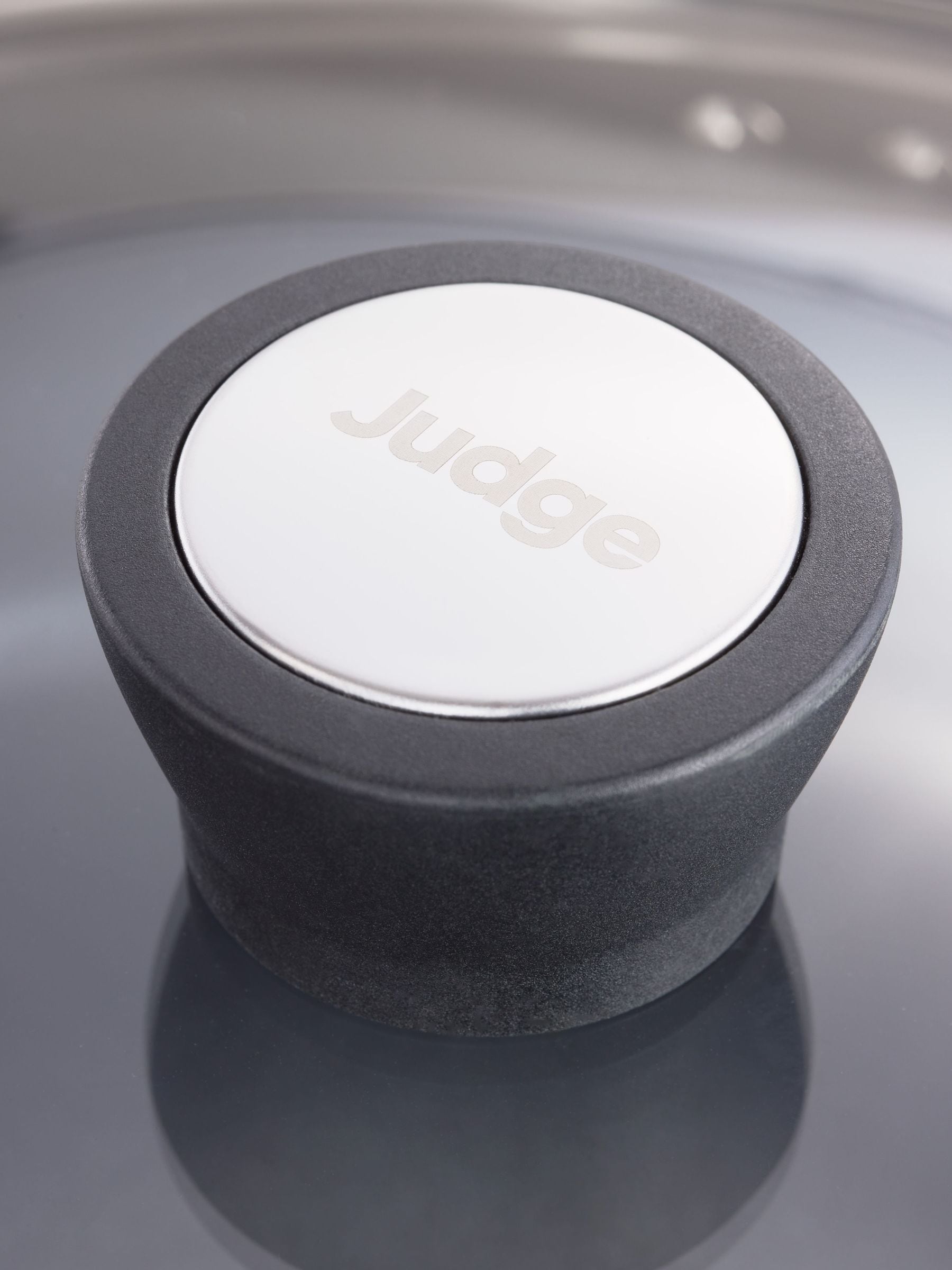 Judge stainless steel saucepan 20cm, 3L capacity (British brand)