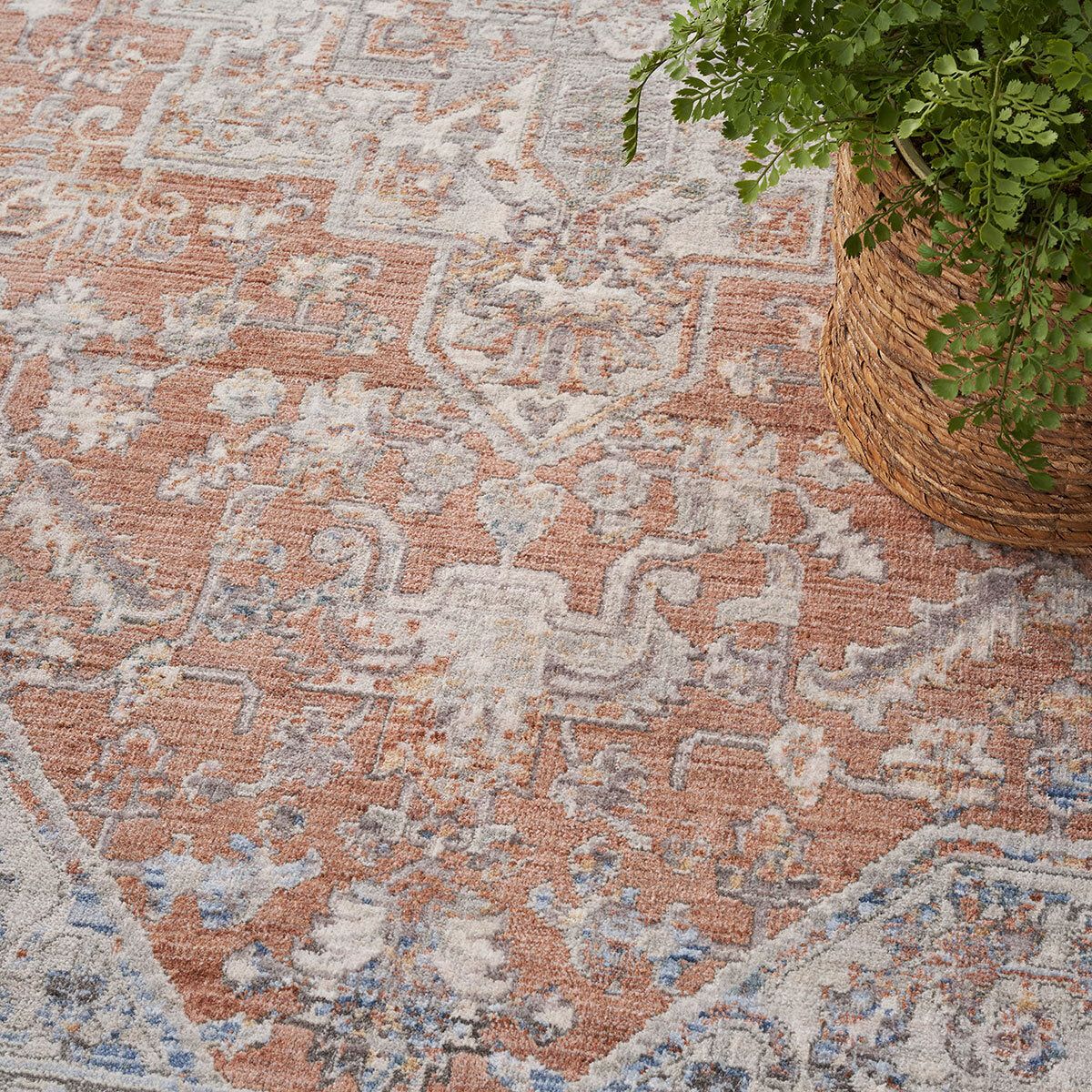 Elegant Heirloom Ivory & Rust Patterned Rug in 2 Sizes GOODS Costco UK