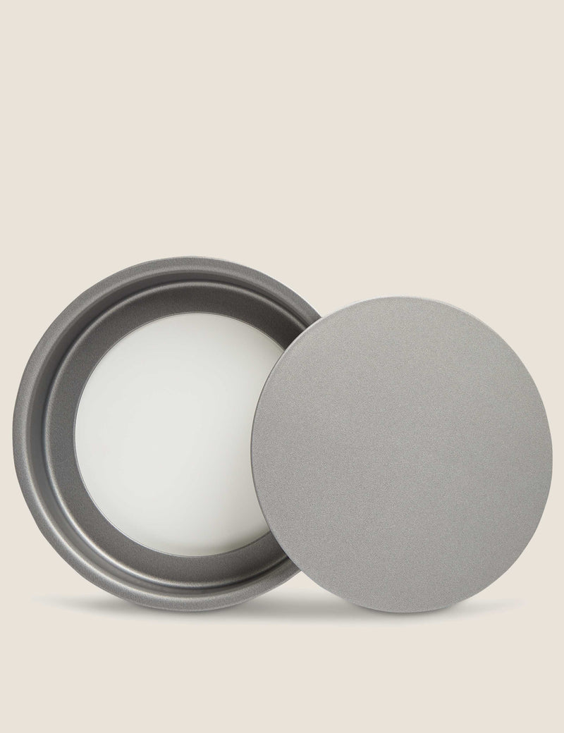 Round sandwich cake tin 20cm (British brand)