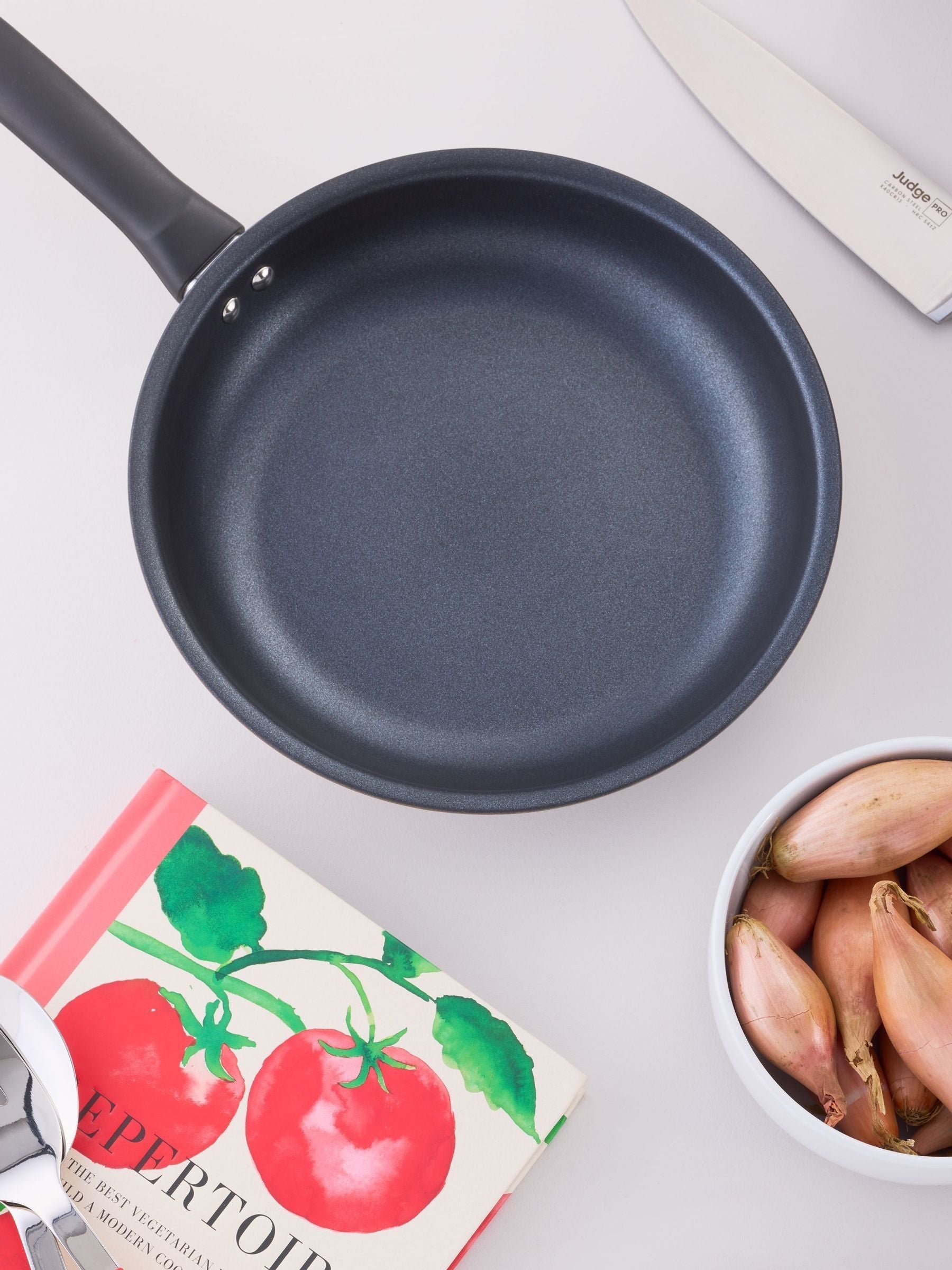 Judge Essentials non-stick frying pan 24cm (British brand)