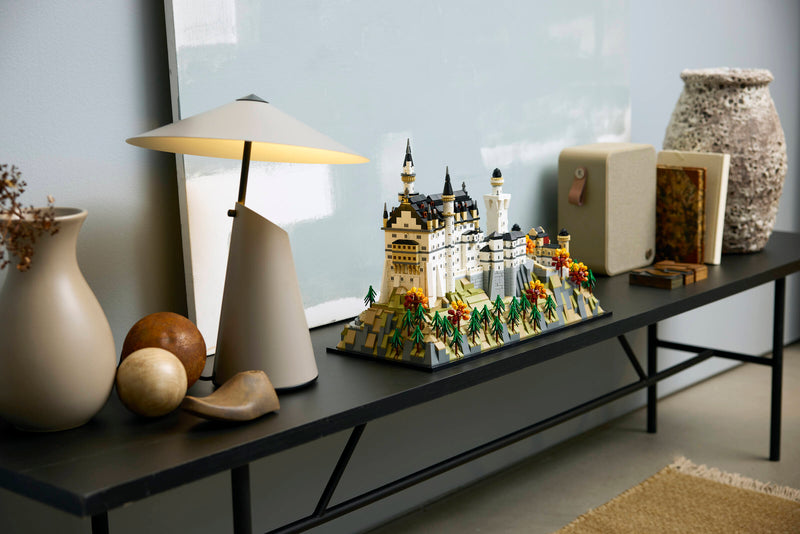 LEGO Neuschwanstein Castle Building Set 3455 Pieces, UK version