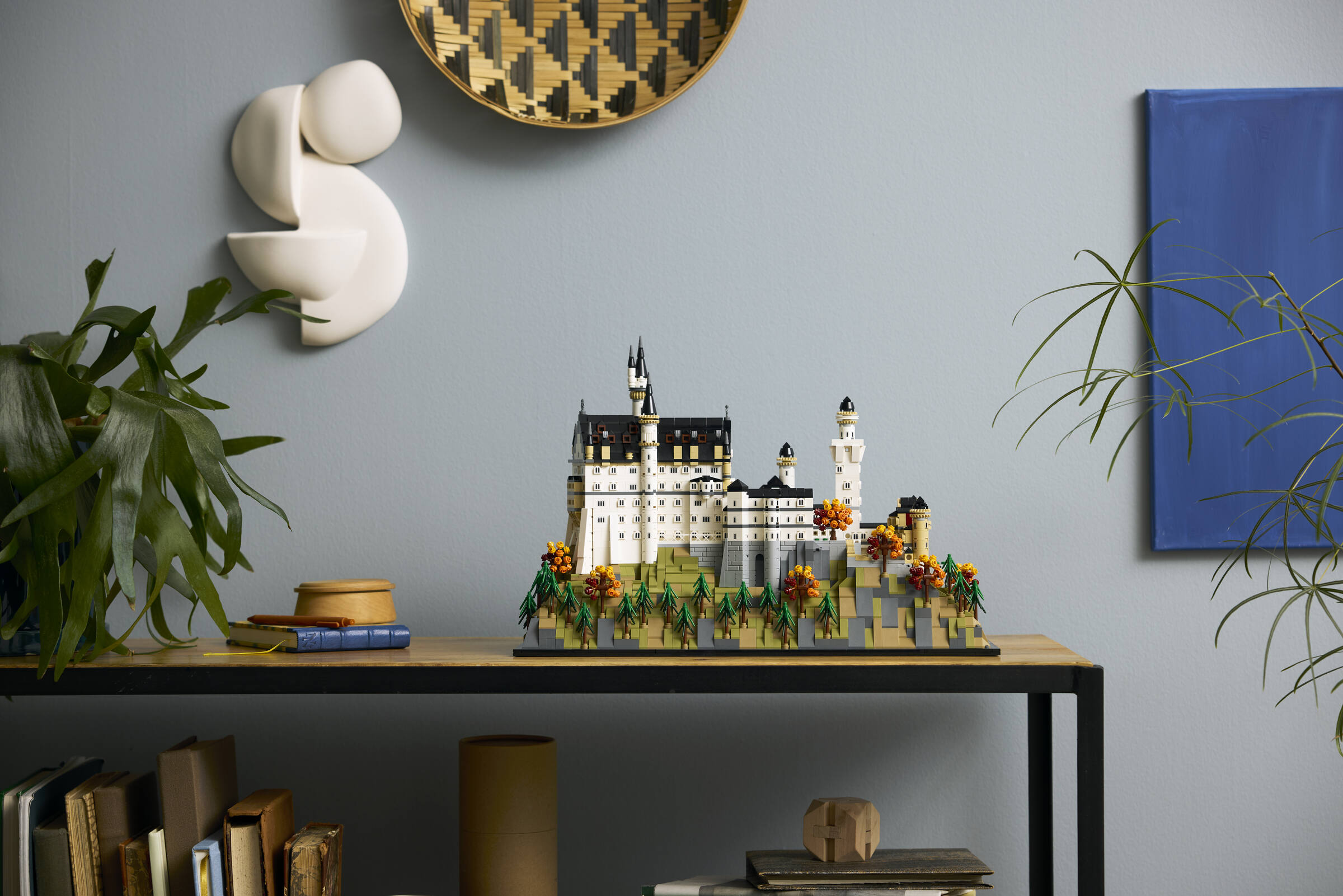 LEGO Neuschwanstein Castle Building Set 3455 Pieces, UK version