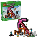 LEGO Minecraft Pickaxe Mine set 530 pieces (British brand)