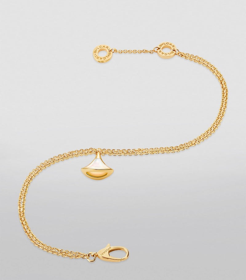 Bvlgari Divas' Dream yellow gold mother-of-pearl bracelet (British brand)
