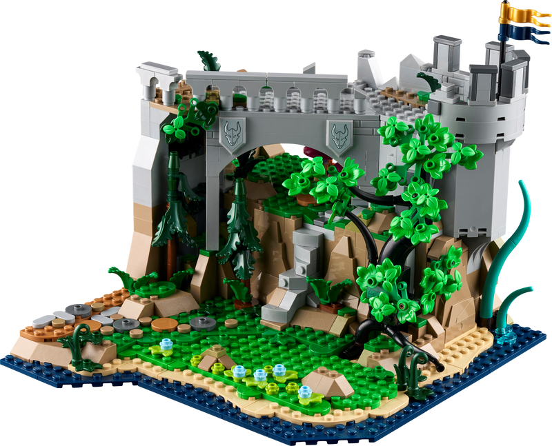 LEGO Dungeons & Dragons Red Dragon's Tale 3745-piece set, imported from the UK