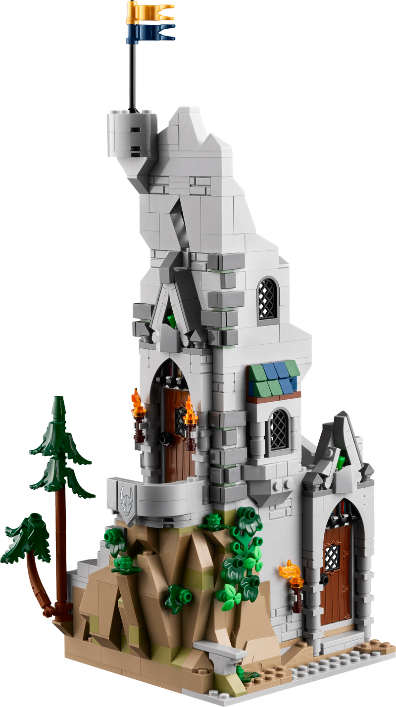 LEGO Dungeons & Dragons Red Dragon's Tale 3745-piece set, imported from the UK