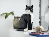 LEGO Ideas Tuxedo Cat building set 1710 pieces (British brand)