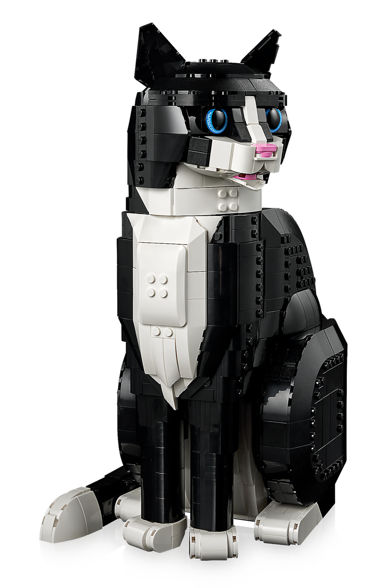 LEGO Ideas Tuxedo Cat building set 1710 pieces (British brand)