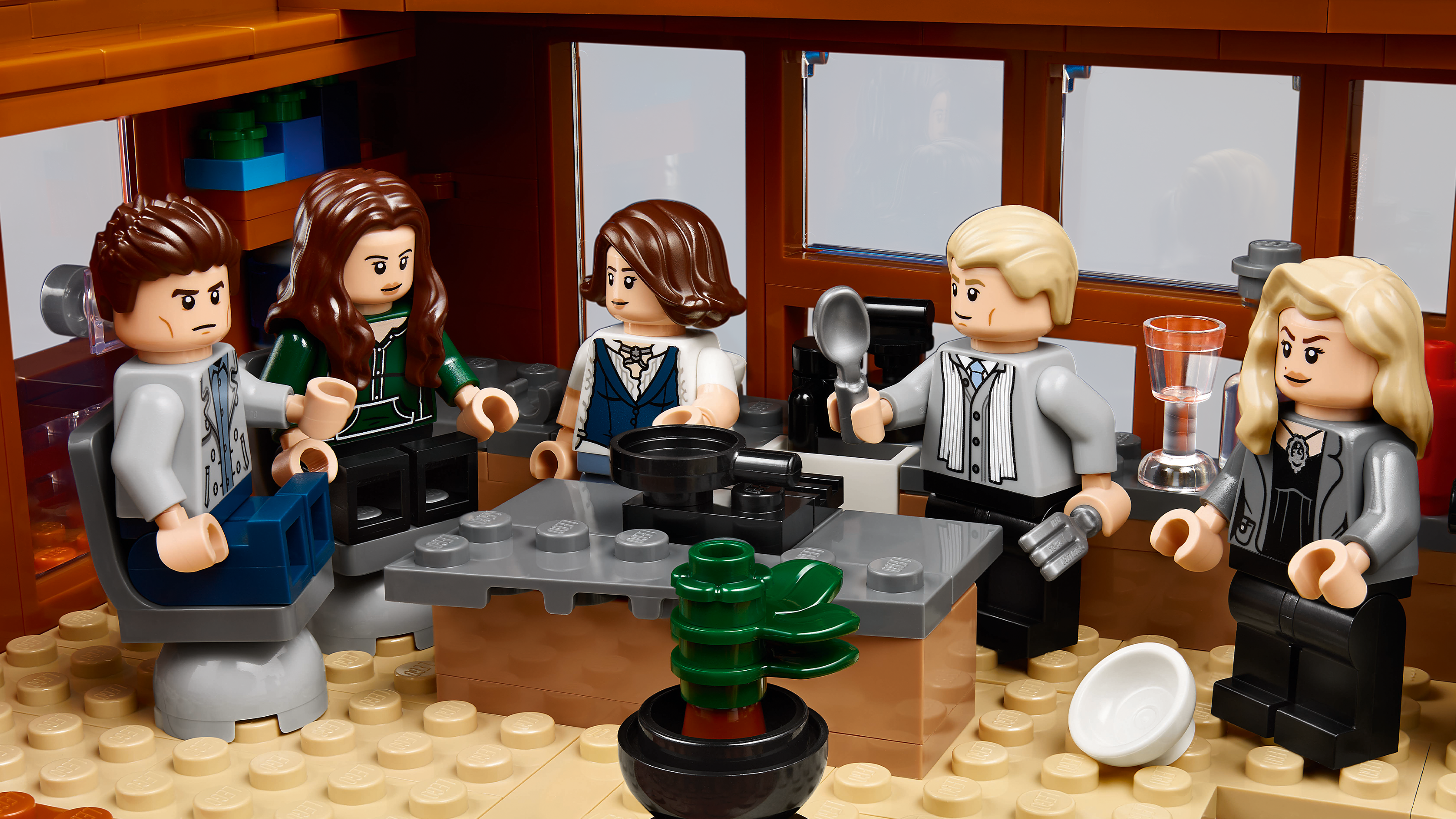 LEGO Twilight Cullen House 2001 pieces (British brand)