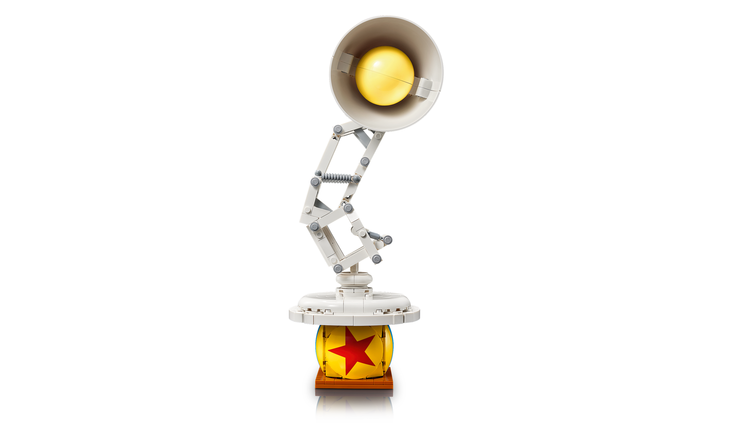 LEGO Disney Pixar Luxo Jr. 613 Pieces - British product