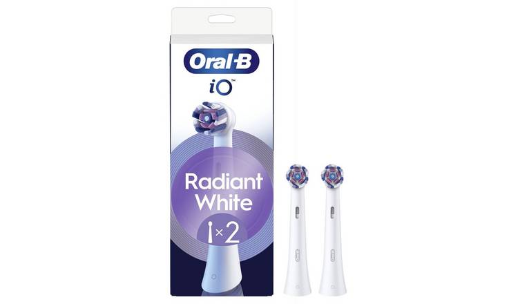 Oral-B iO Radiant White toothbrush heads 2 pack (British brand)