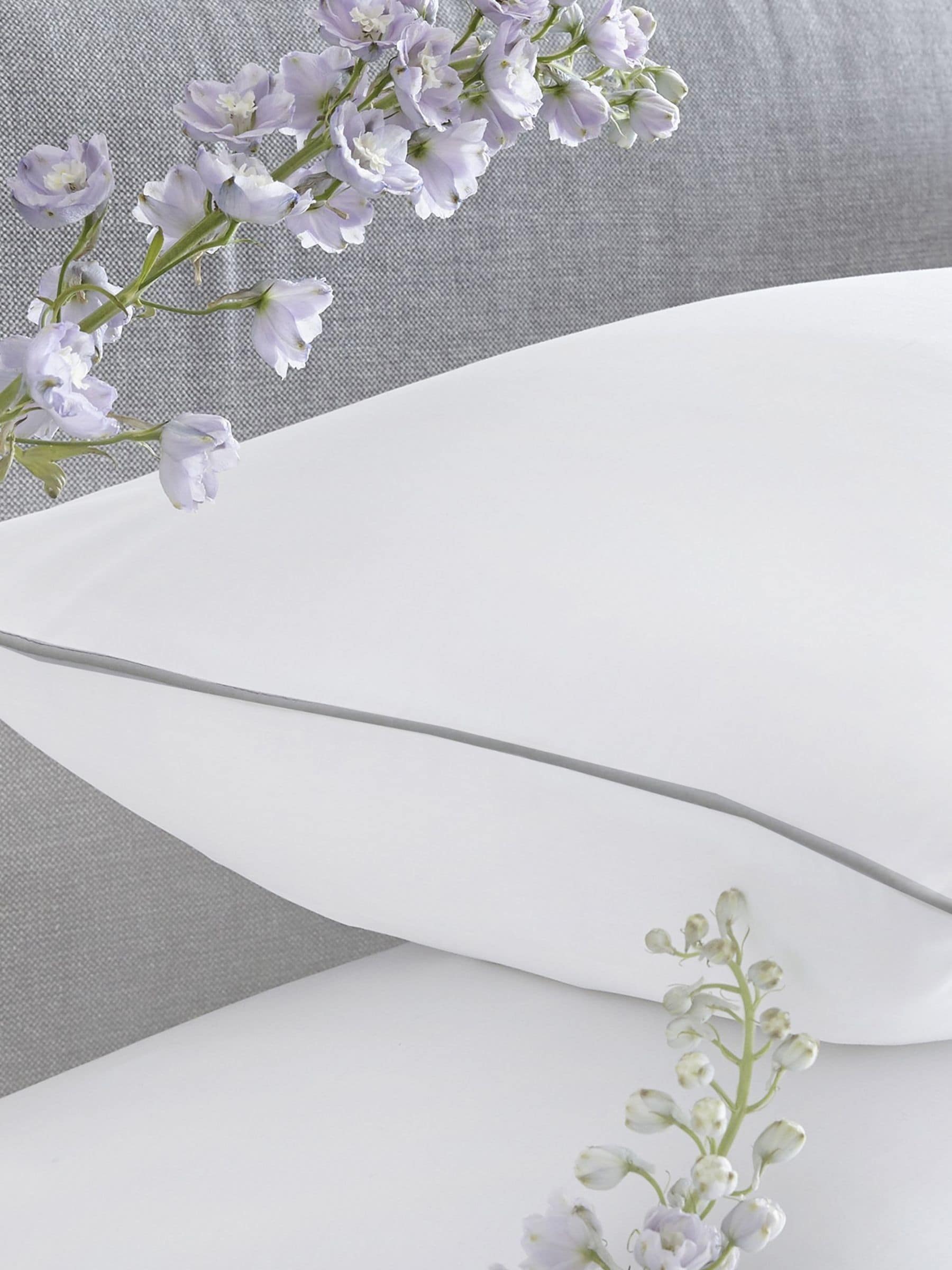 Appletree white plain dye duvet cover and pillowcase set - British product