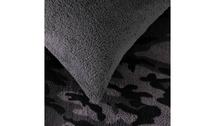 Argos Home grey camo fleece bedding set single, imported from the UK