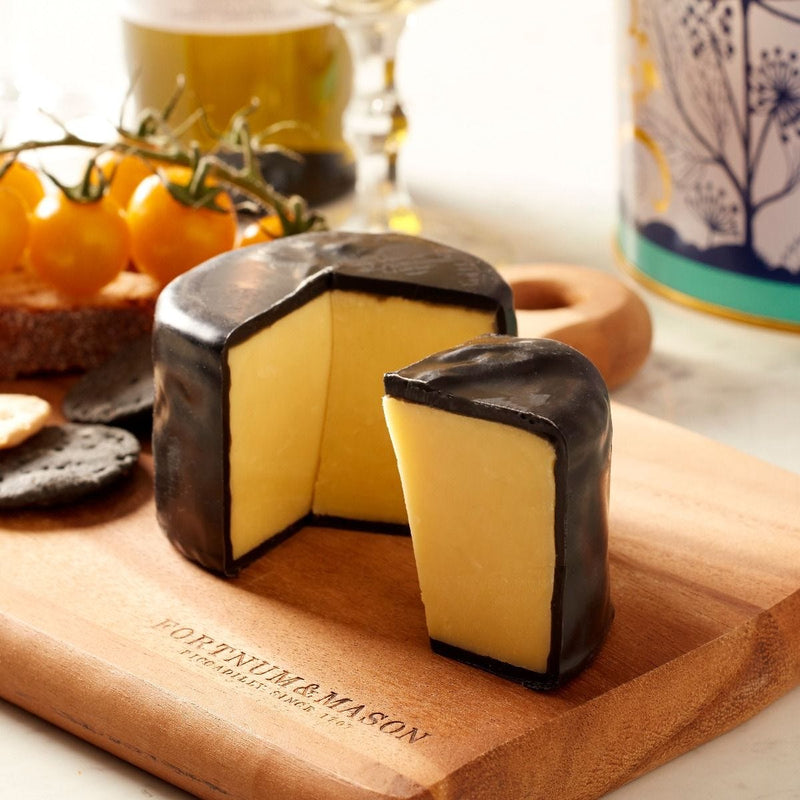 Fortnum's waxed cheddar truckle 200g - British product