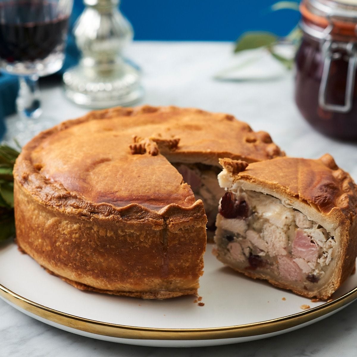 Turkey cranberry stuffing Christmas pie 1.36kg - British product
