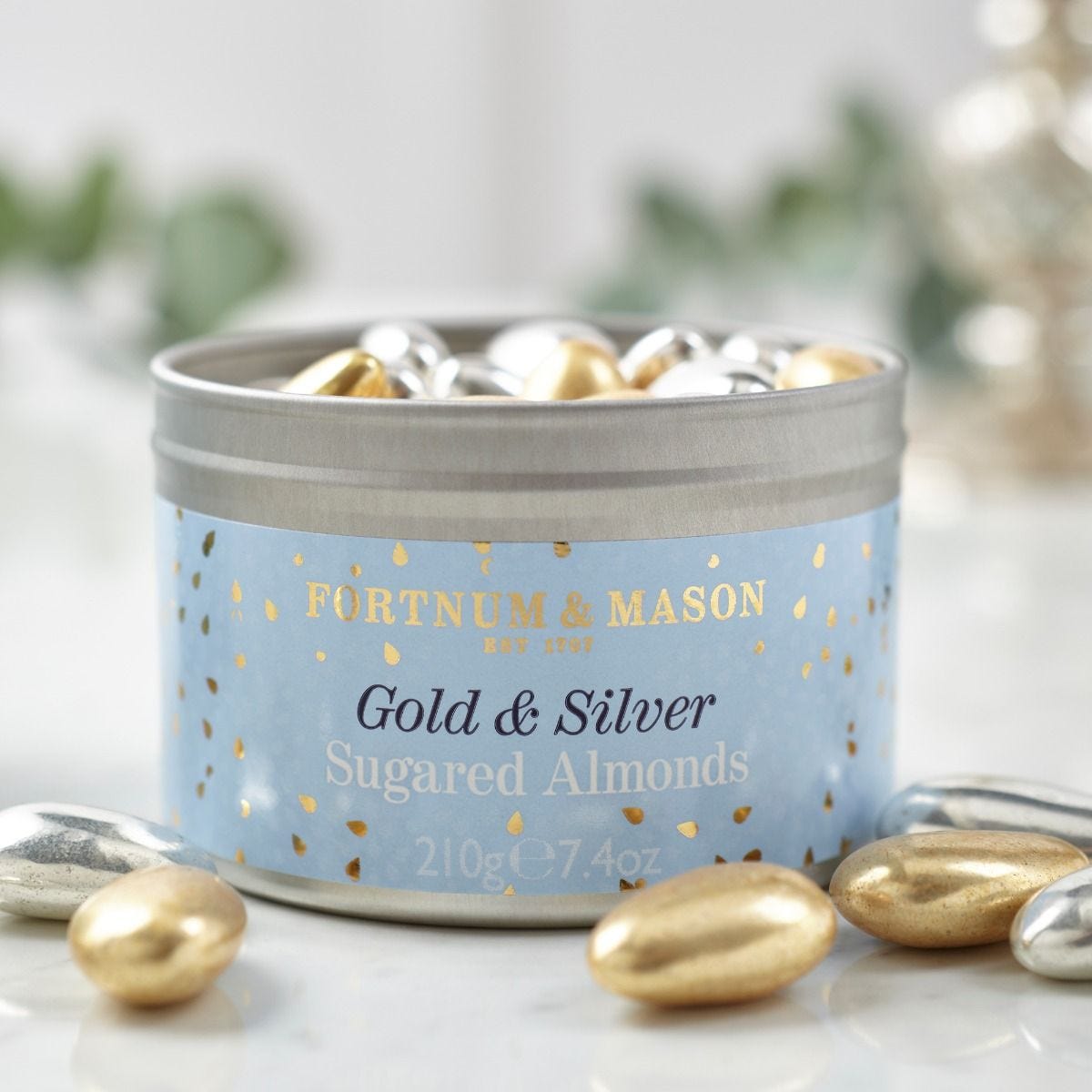 Sugared almonds in gold and silver 210g, UK version