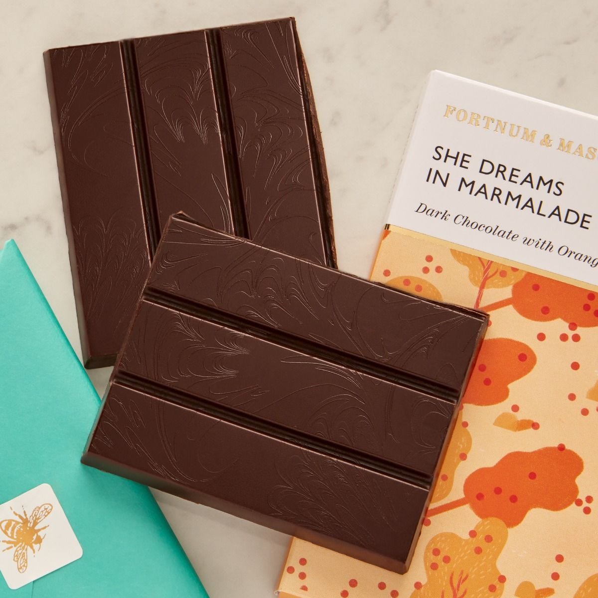 Dark chocolate bar with orange pieces, vegan, 75g - British product